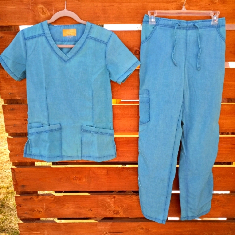 Jeanish scrubs (blue) Size XS